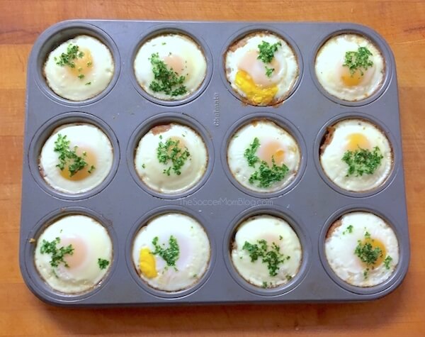 How to make Keto egg muffins with 2 ingredients for breakfast
