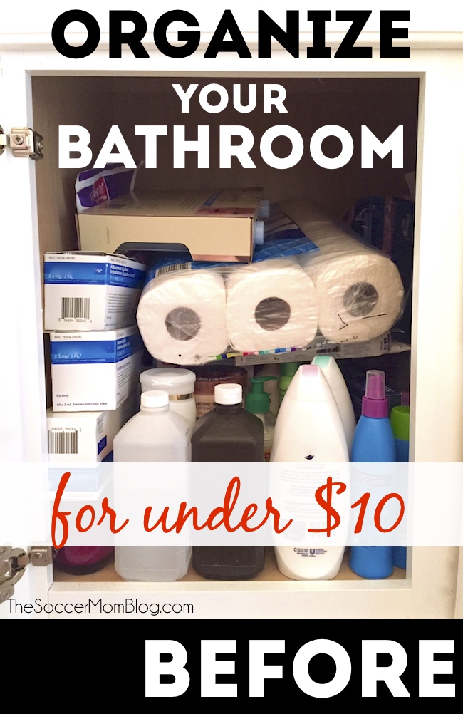 A clean, organized bathroom doesn't have to take hours or cost a ton of money! These bathroom organization hacks are EASY and it's all under $10! #CraftedExperience [ad] - The Soccer Mom Blog