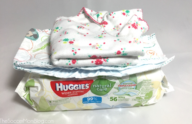 Diaper emergency? No problem! This handy Diaper Blowout Kit contains everything you need to clean up and fits just about anywhere!