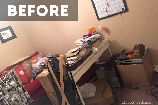 You CAN do complete home office makeover without spending a lot of money! Check out these near-genius office organization hacks to do on the cheap! (under $30!)
