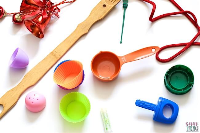 Why spend tons of money on expensive toys and electronics when you can find awesome free kids toys just about anywhere! Here's how...