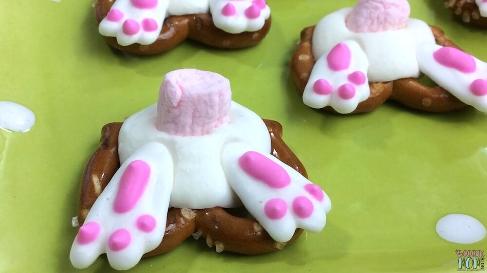 mini pretzel decorated with candy to look like an Easter bunny booty