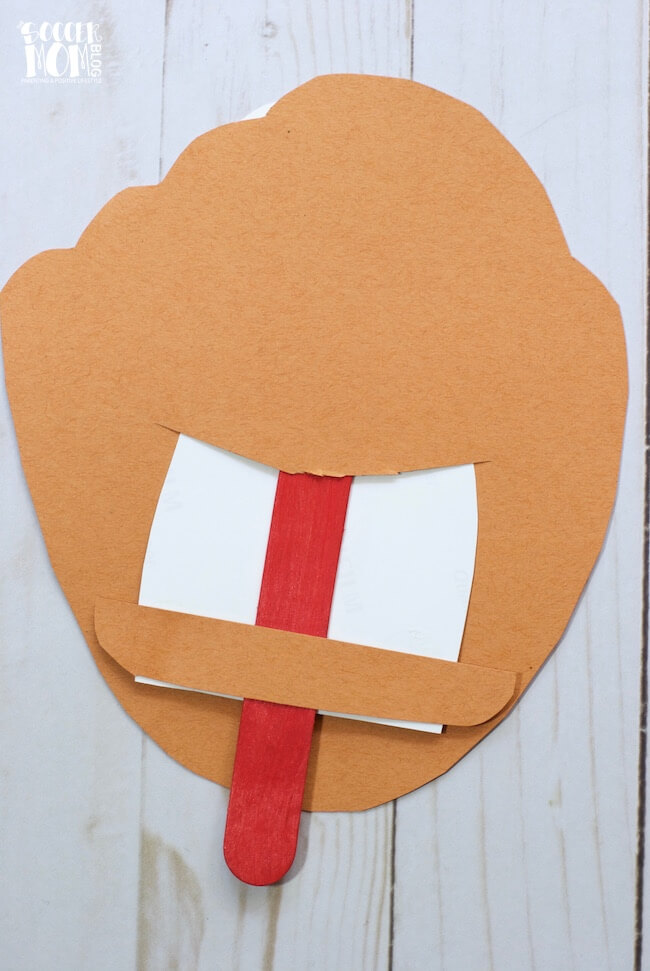 This adorable Baseball Glove Father's Day Card is perfect kid-made keepsake for the sports-loving dad! An easy paper craft or birthday card idea.