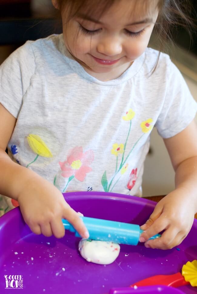 This Birthday Cake Batter Edible Play Dough smells good enough to eat! Awesome kids boredom buster: 3 simple ingredients, easy to make, & easy to clean up!