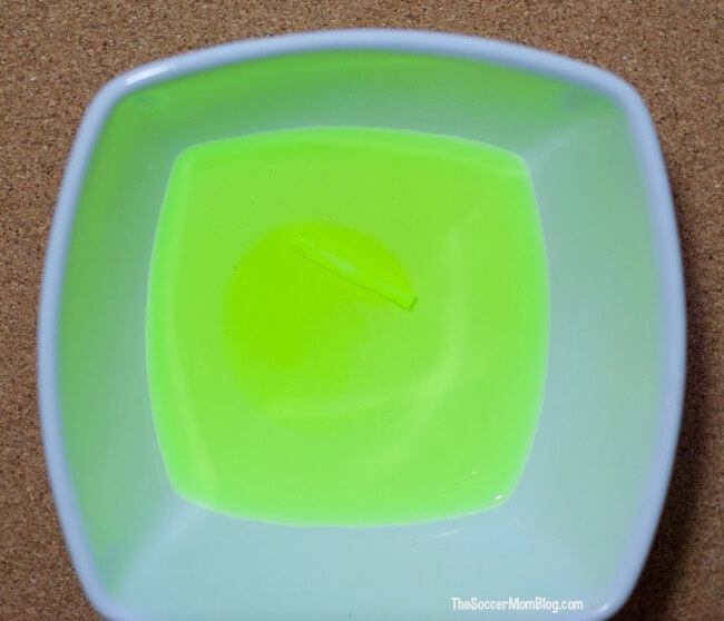 An awesome non-toxic glow in the dark paint recipe perfect for kids crafts. Easy to make with simple supplies, dries quickly & GLOWS with blacklight!