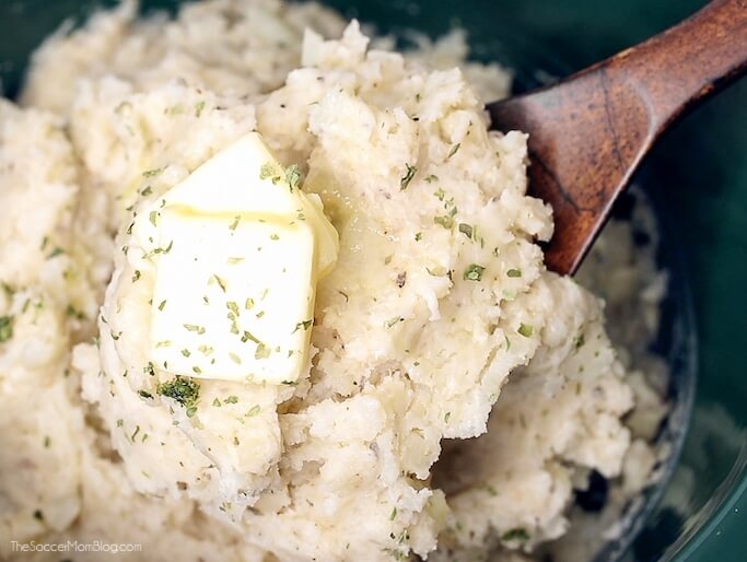 preparing mashed potatoes in slow cooker