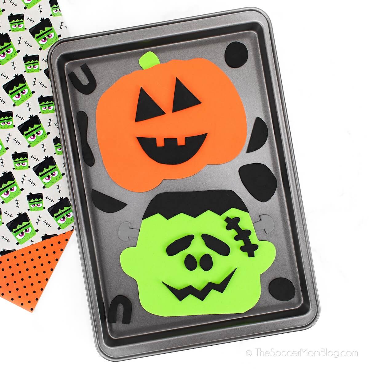 Halloween magnet activity for kids