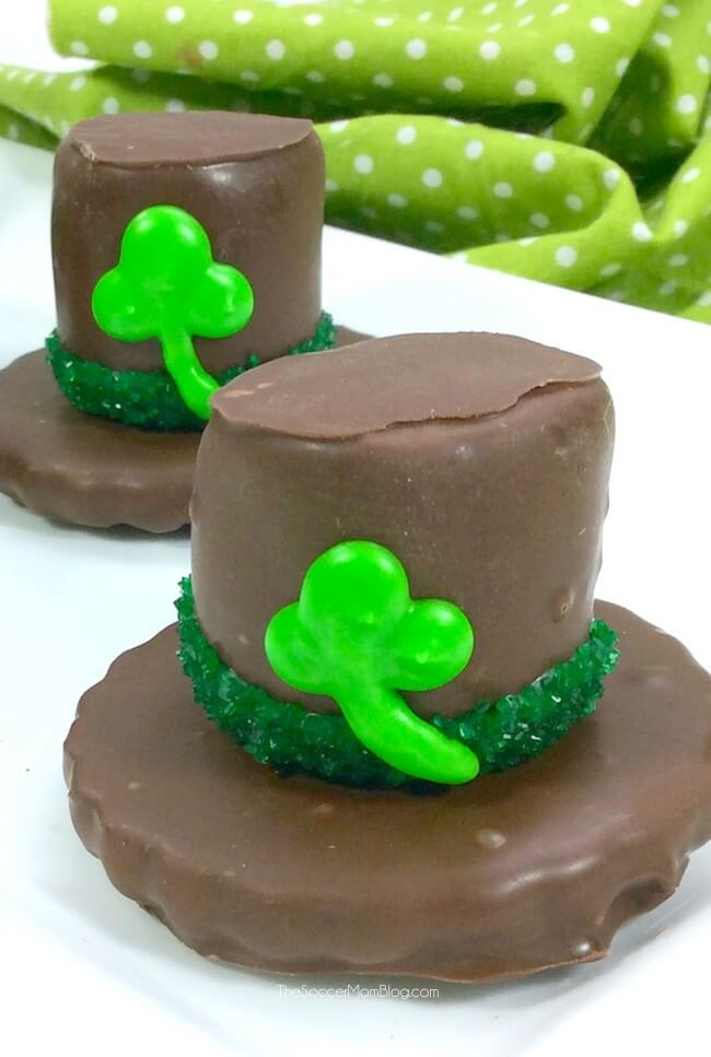 Chocolate-dipped Leprechaun Hat Treats are a blast to make for St. Patrick's Day - perfect for kids school parties, gifting, or to enjoy at home!