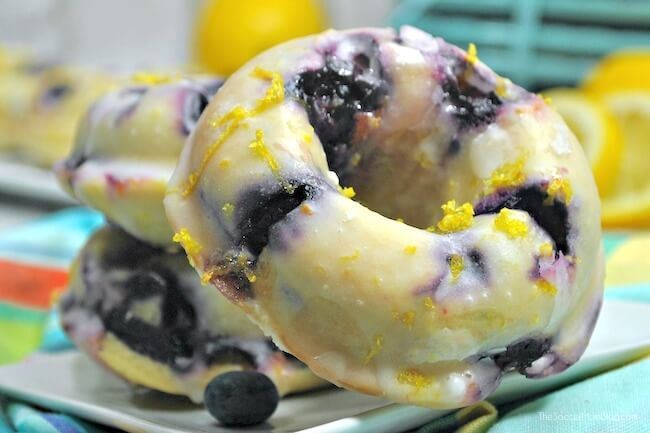 How to make baked lemon blueberry donuts