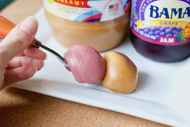 How to make peanut butter slime and grape jelly slime