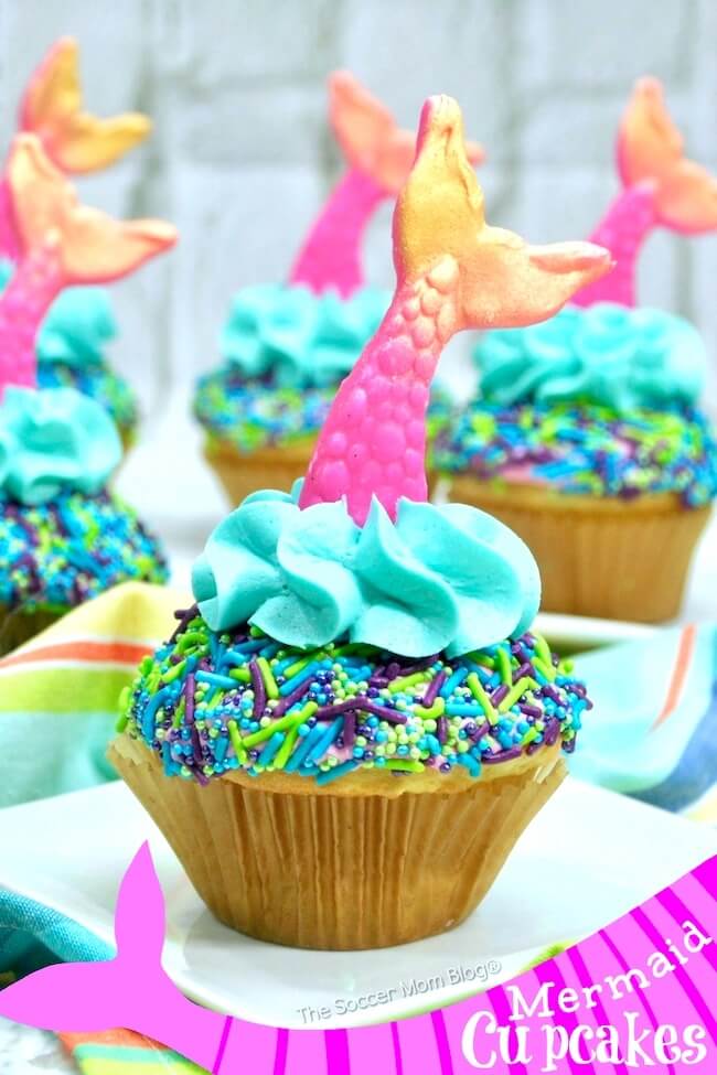 Aceste Cupcakes de sirenă nebunește de drăguțe sunt tendința virală a verii la petreceri! Iată cum să le faci (în mod simplu) acasă. 