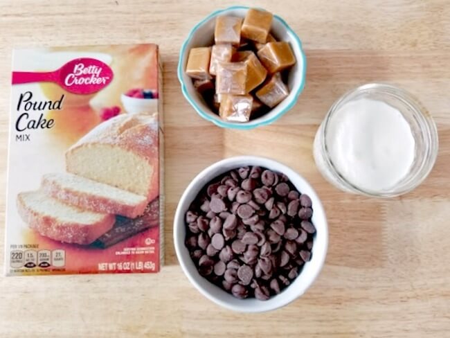 How to make Twix pound cake that tastes like the candy bar