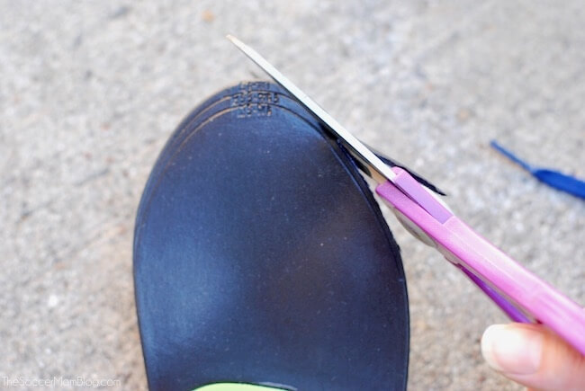 trimming SelectFlex insoles with scissors