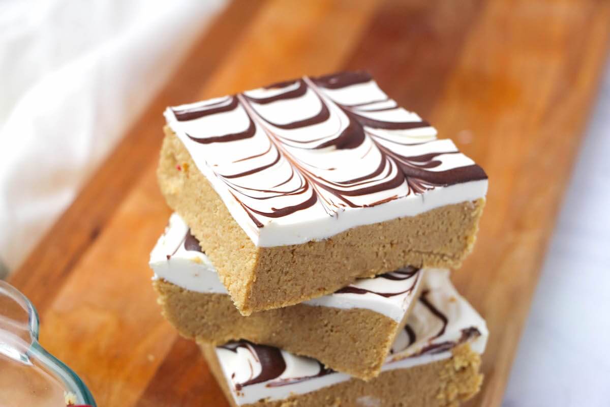 Just like your lunch ladies used to make! These no bake peanut butter bars are thick, creamy, and crave-able! (And super easy!)