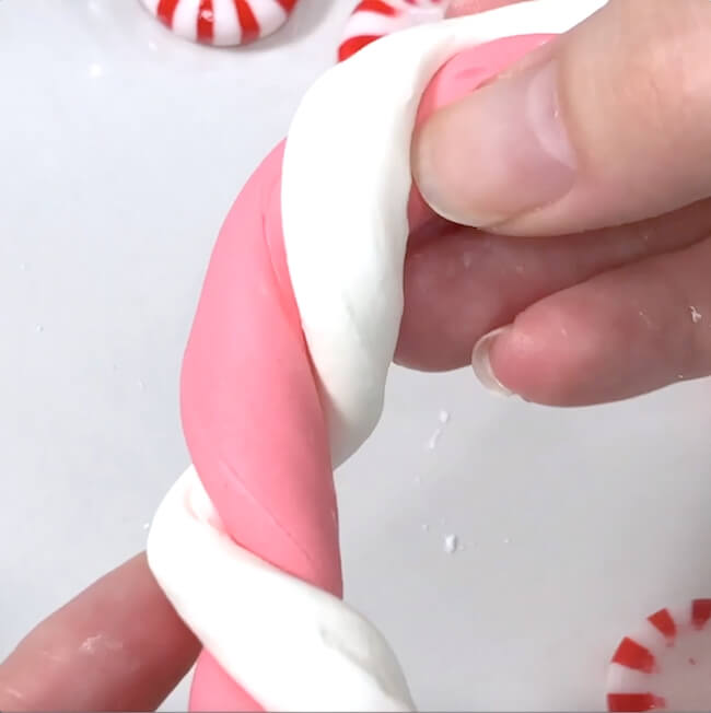 How to make edible candy cane slime for holiday sensory play