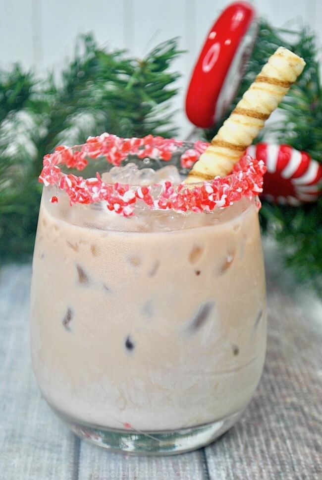 This Peppermint Mocha Mudslide is perfect to warm up on a cold winter day or be the hit at your next holiday party!
