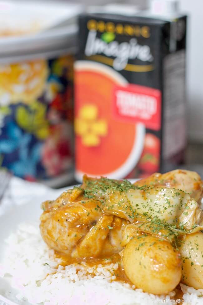 Tender, fall-off-the-bone Crockpot Italian Chicken is a hearty and wholesome dish that the whole family will love — you only need 5 ingredients and 5 minutes to prep!