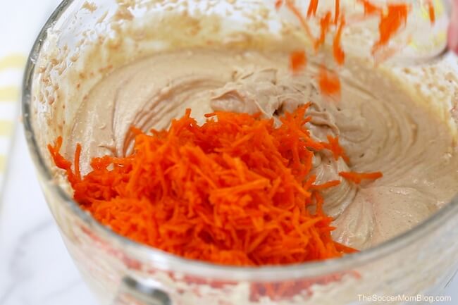 making carrot cake cupcake batter