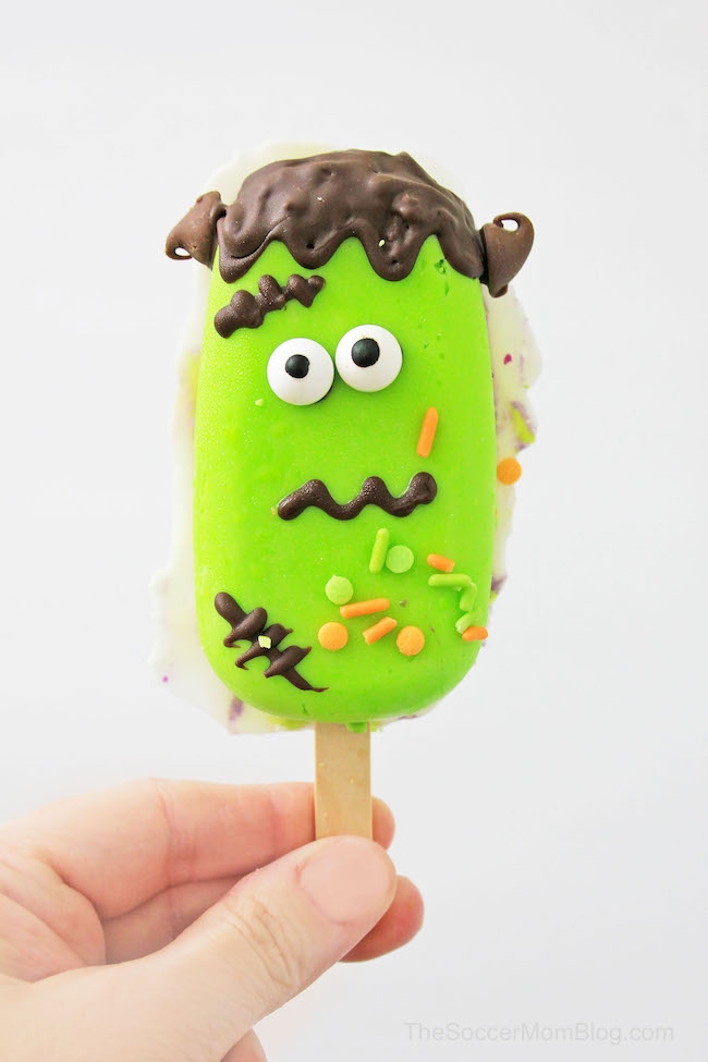 These Frankenstein Cake Pops are spooky, tasty, and fun, all in one!