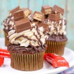 Whether you're a Kit Kat nut or just a regular chocoholic, these Kit Kat Cupcakes are the perfect dessert!
