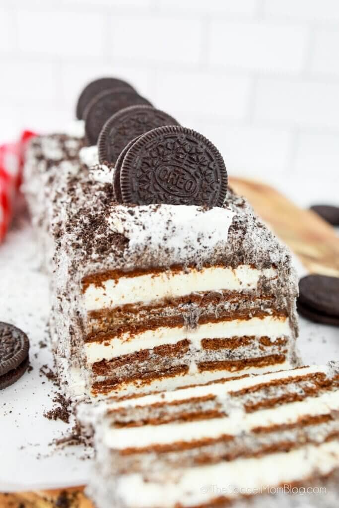 ice cream cake made using ice cream sandwiches