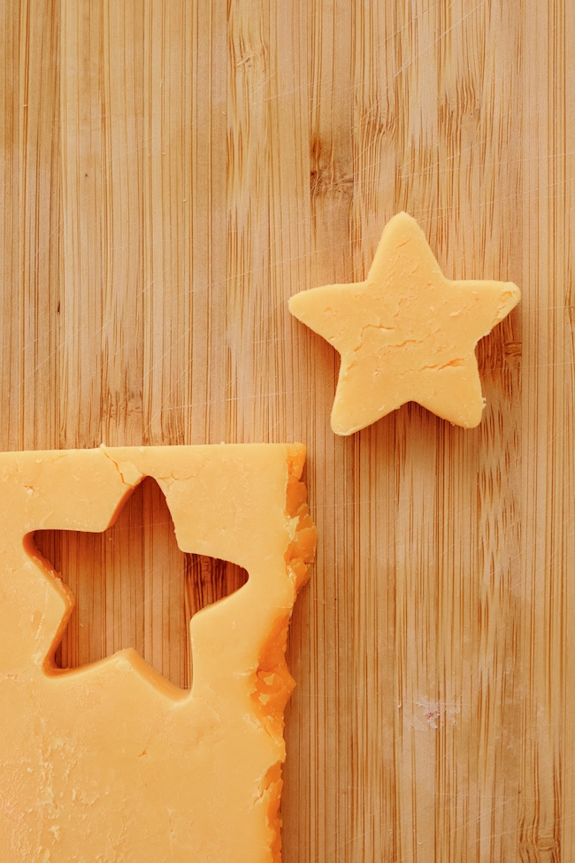 These adorable Ham Stars Sandwiches are a fun lunchbox treat!