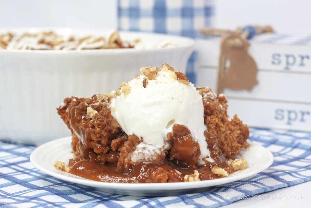 carrot cake cobbler with ice cream on top
