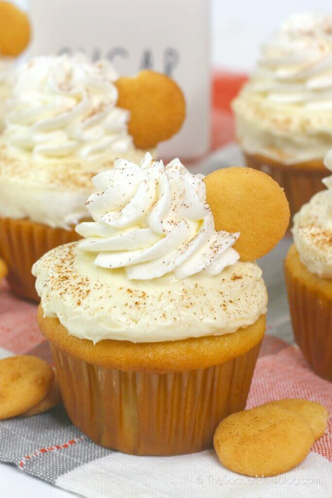 banana pudding cupcakes with nilla wafers and whipped cream