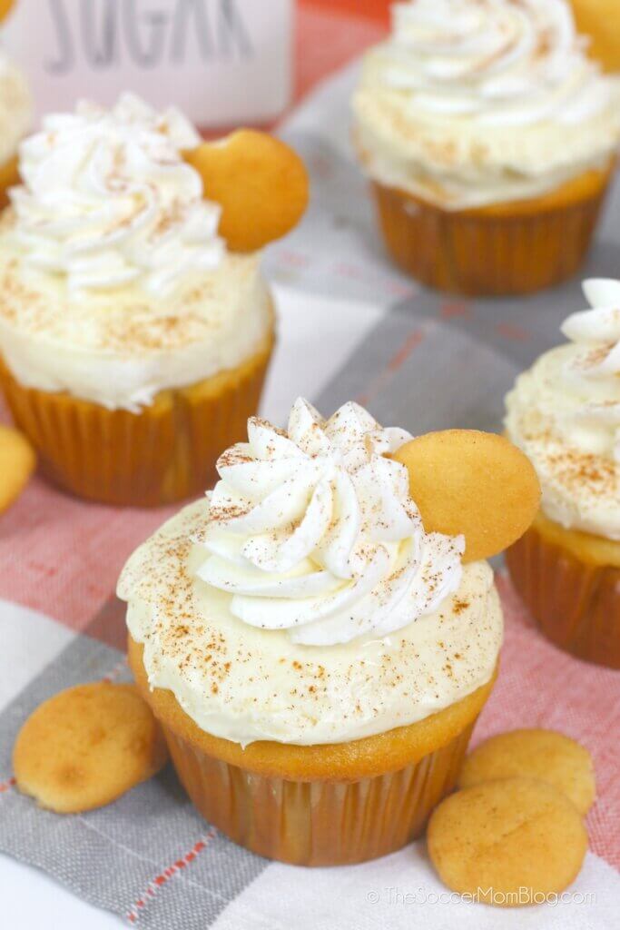 Sweet bananas and creamy frosting with a hint of cinnamon, these Banana Pudding Cupcakes are a sweet treat the whole family will enjoy!