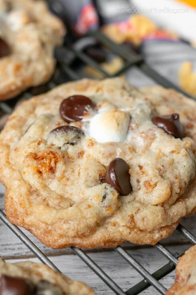 chocolate chip cookies stuffed with marshmallows and cornflakes