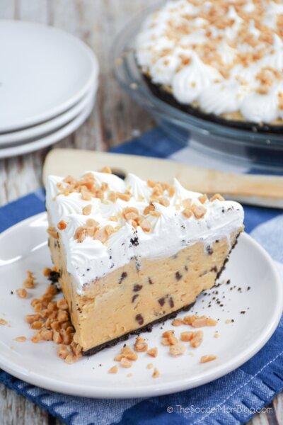 peanut butter pie with chocolate and toffee chips