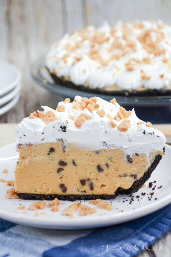creamy peanut butter pie with chocolate chips