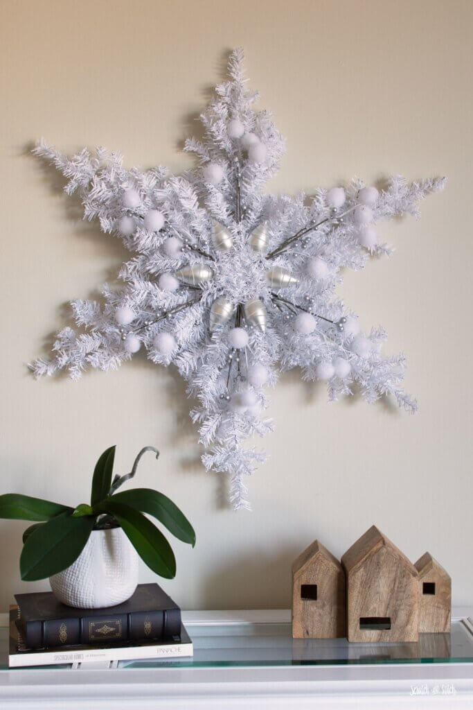 DIY white snowflake wreath