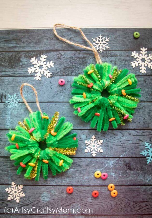 pipe cleaner wreath ornaments