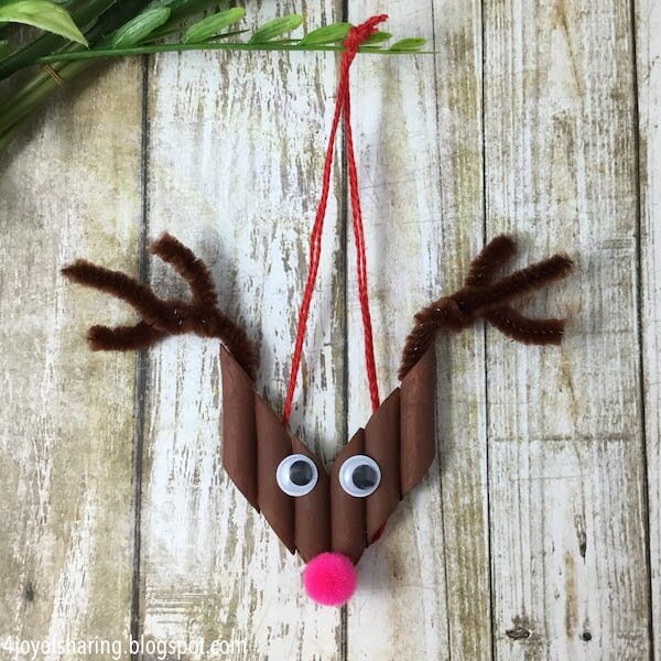 reindeer ornament made with painted pasta