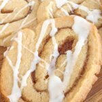 cinnamon roll cookies with glaze