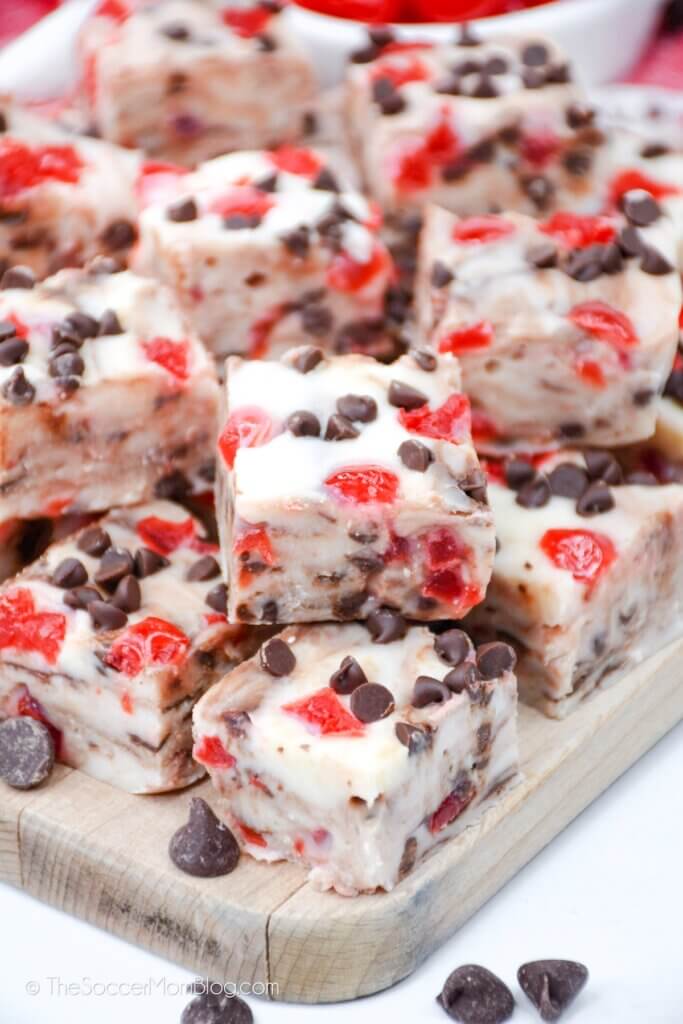 white chocolate fudge squares filled with cherries and mini chocolate chips