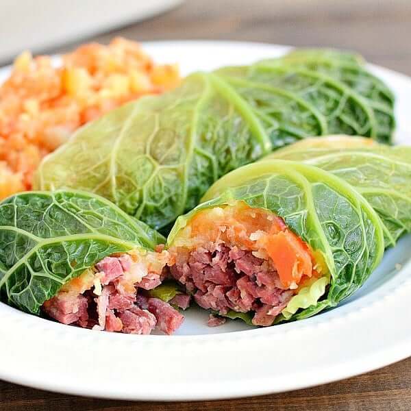 cabbage rolls filled with corned beef