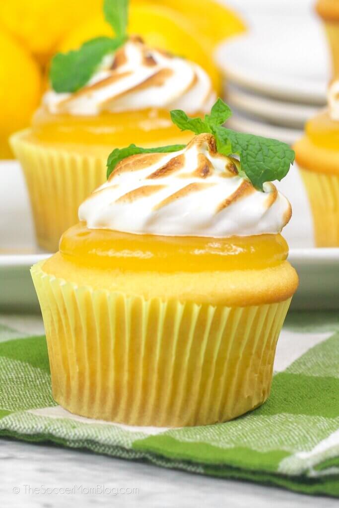 lemon meringue cupcakes with lemon curd and toasted frosting
