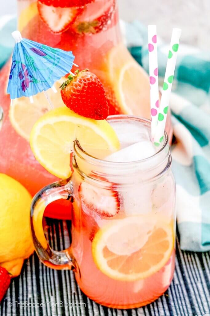 mason jar with hippie juice cocktail