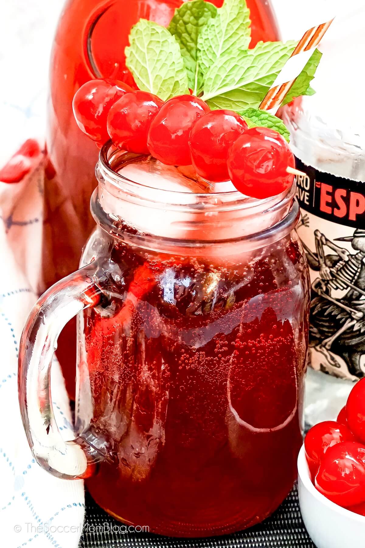 Tipsy Texan - tequila cranberry cocktail in a mason jar mug