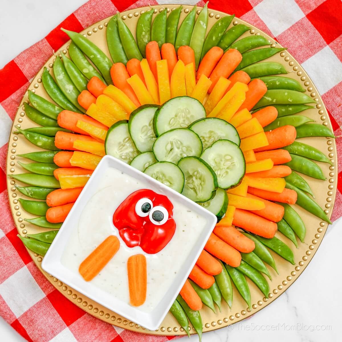 vegetable platter shaped like a turkey