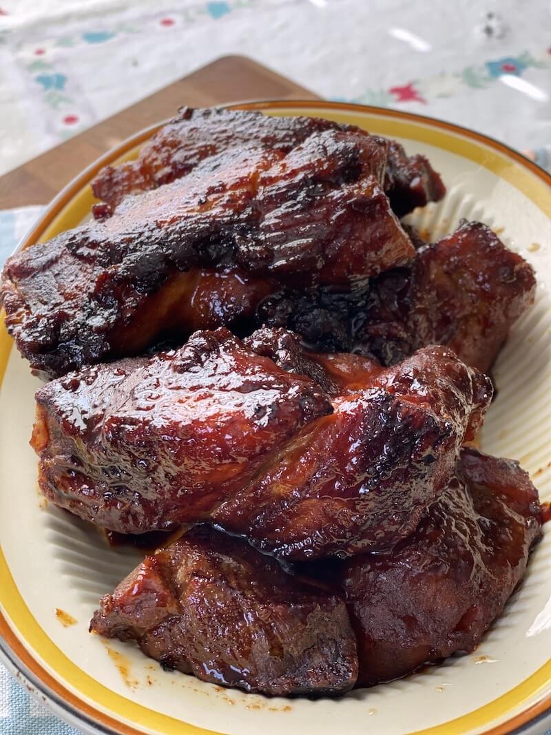 plate of country style ribs