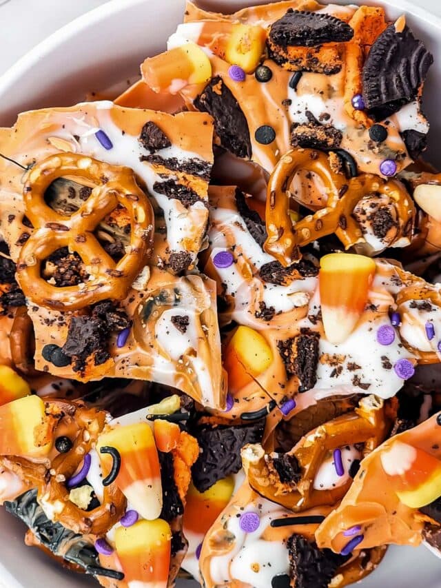A bowl of Halloween chocolate bark.