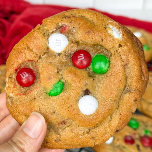 Christmas M&M Cookies - The Soccer Mom Blog