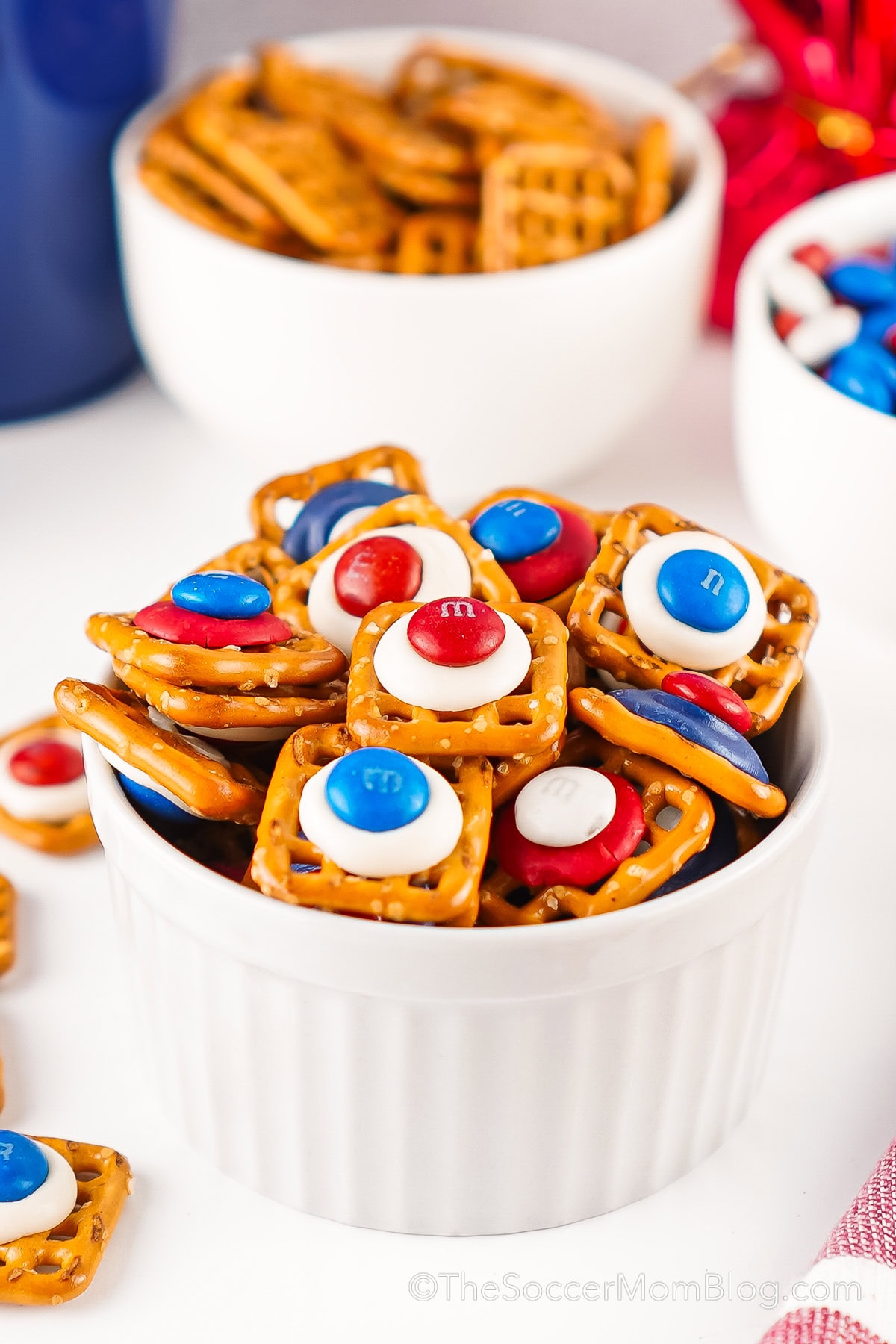 a bowl of bite size 4th of July pretzel treats.